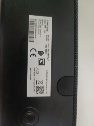 Barra de sonido y subwoofer negro