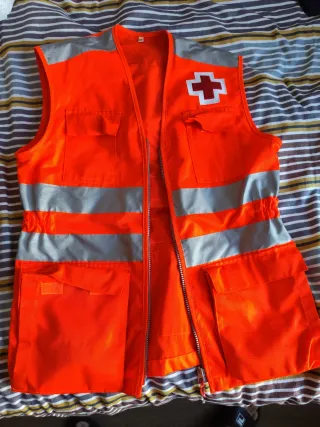 Chaqueta y polar Roja Cruz Roja