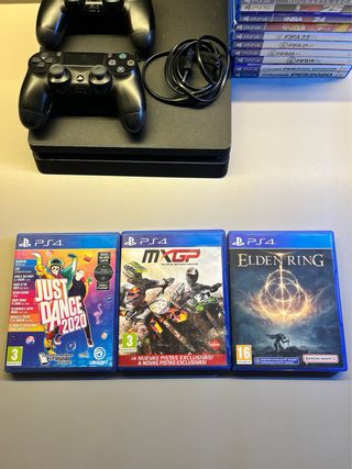 PS4 Nera con 2 Controller e 14 Giochi