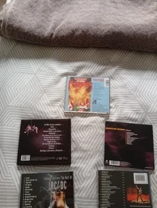 Lote 8 CDs Música Heavy Metal