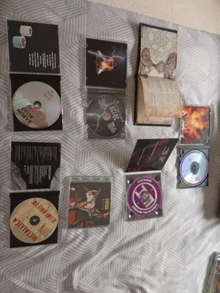 Lote 8 CDs Música Heavy Metal