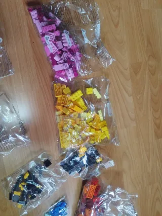 Caja de piezas LEGO Classic + lego city+