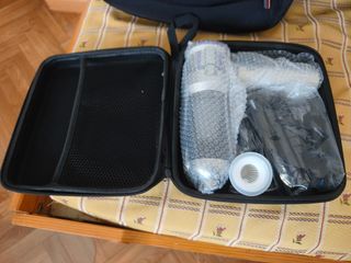 Aspiradora de mano portátil 22 KPa a estrenar