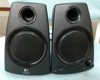 Altavoces Logitech Negros