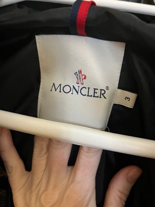 Abrigo Moncler Negro