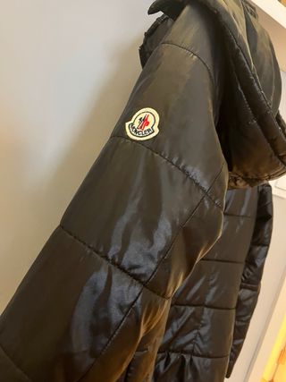 Abrigo Moncler Negro