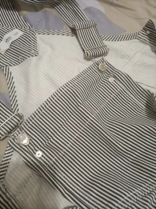 Peto de rayas azul y blanco