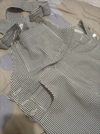 Peto de rayas azul y blanco