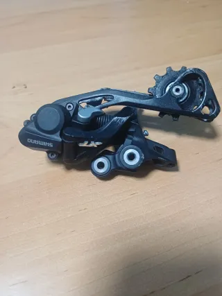 Desviador trasero Shimano Deore XT. 10V