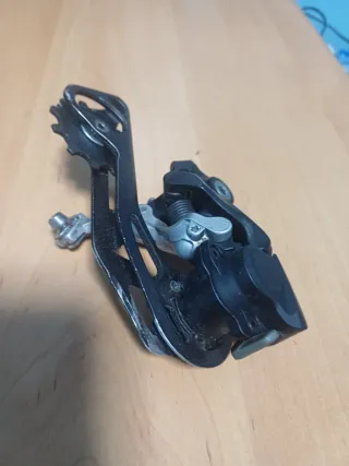 Desviador trasero Shimano Deore XT. 10V