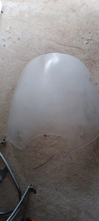 Cupula y Soporte BMW R850R