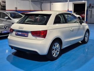 Audi A1 1.6 TDI 90cv Attraction