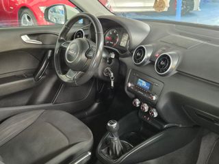 Audi A1 1.6 TDI 90cv Attraction