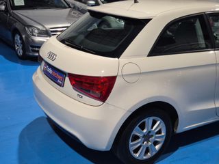 Audi A1 1.6 TDI 90cv Attraction