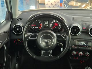 Audi A1 1.6 TDI 90cv Attraction