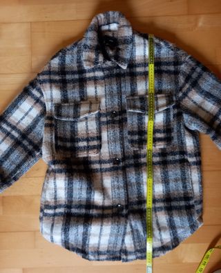 Abrigo cuadros beige y marrón. Talla M-L