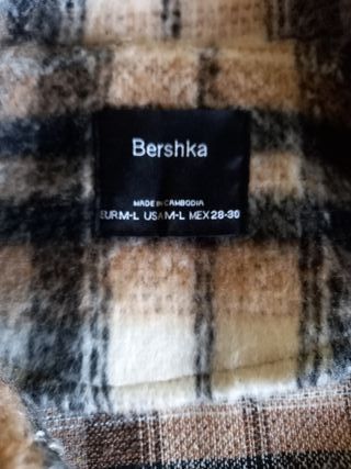 Abrigo cuadros beige y marrón. Talla M-L