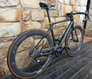 Bicicleta de carretera carbono Megamo, talla M