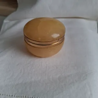 Scatolina in alabastro di Volterra