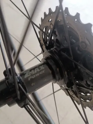 Rueda carretera carbono