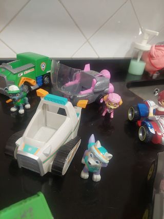 Patrulla Canina: Coches y Figuras