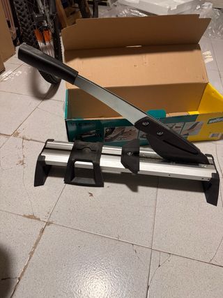 Cortadora suelo laminado vinílico + regalo