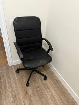 Silla de escritorio negra