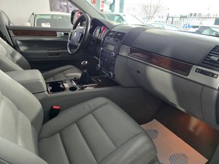 VOLKSWAGEN Touareg 2.5 R5 TDI Motion