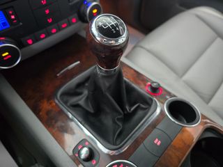 VOLKSWAGEN Touareg 2.5 R5 TDI Motion