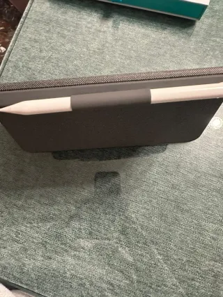 Logitech Combo Touch iPad 10th Gen