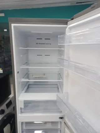 Nevera Samsung 2m x 60cm, nueva con tara