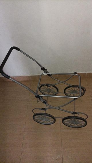 Carro de muñecas poco uso