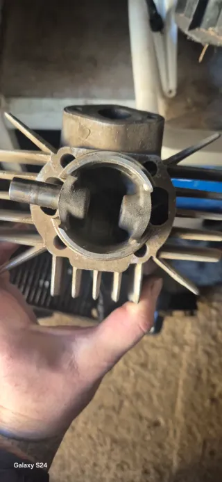 Lote Derbi Variánt y piezas