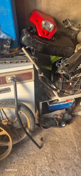 Lote Derbi Variánt y piezas