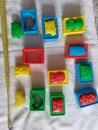 Bloques educativos de formas para niños