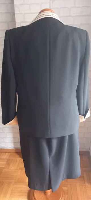 Traje de chaqueta mujer negro y dorado