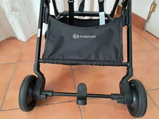 Carro de bebé Kinderkraft COMO NUEVO