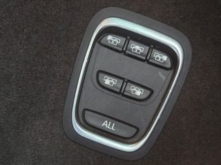 Renault Espace con mantenimiento en casa oficial.