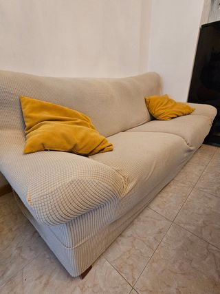 Sofá 2 plazas (con funda) + 2 sillones + 4 cojines
