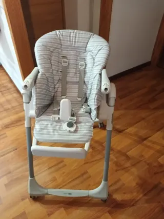 Trona Peg Perego Raya Gris.