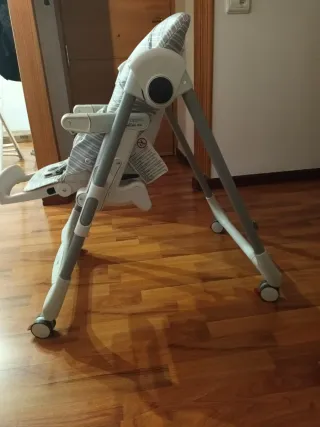 Trona Peg Perego Raya Gris.