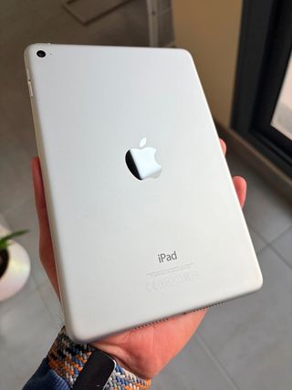 iPad mini 4 128GB Plata