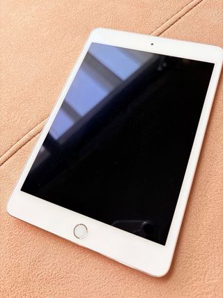 iPad mini 4 128GB Plata