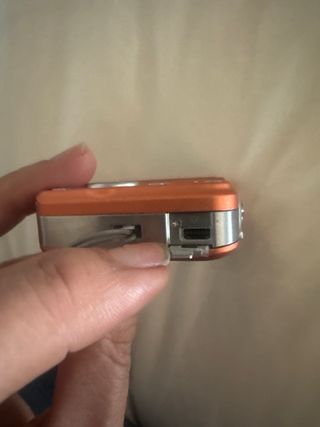 Pack 2 cámaras digitales – Canon IXUS + Casio