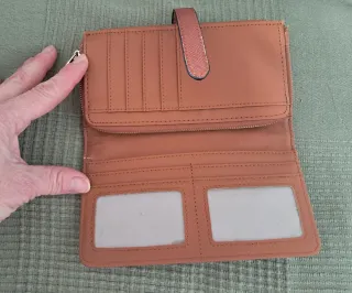 Monedero mujer rosa con cierre H