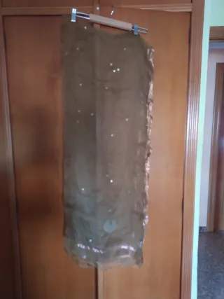 Chal verde dorado con detalles