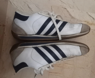 Zapatillas Adidas Country Blancas y Azules