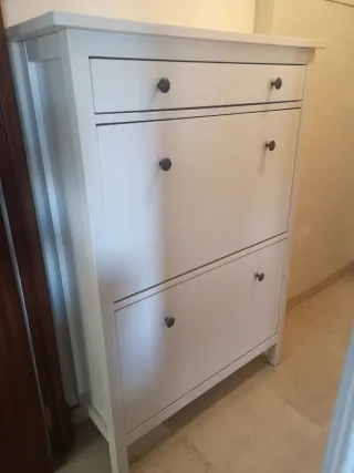 Mueble entrada Ikea diseño moderno