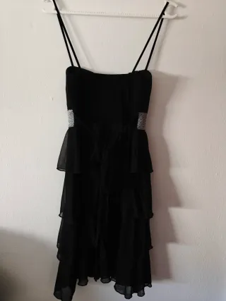 Vestido Negro Fiesta Tirantes Falda Volantes