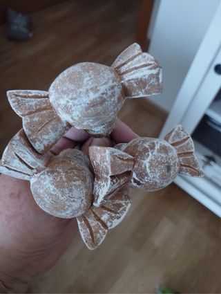 Percha madera forma caramelo Precio por unidad